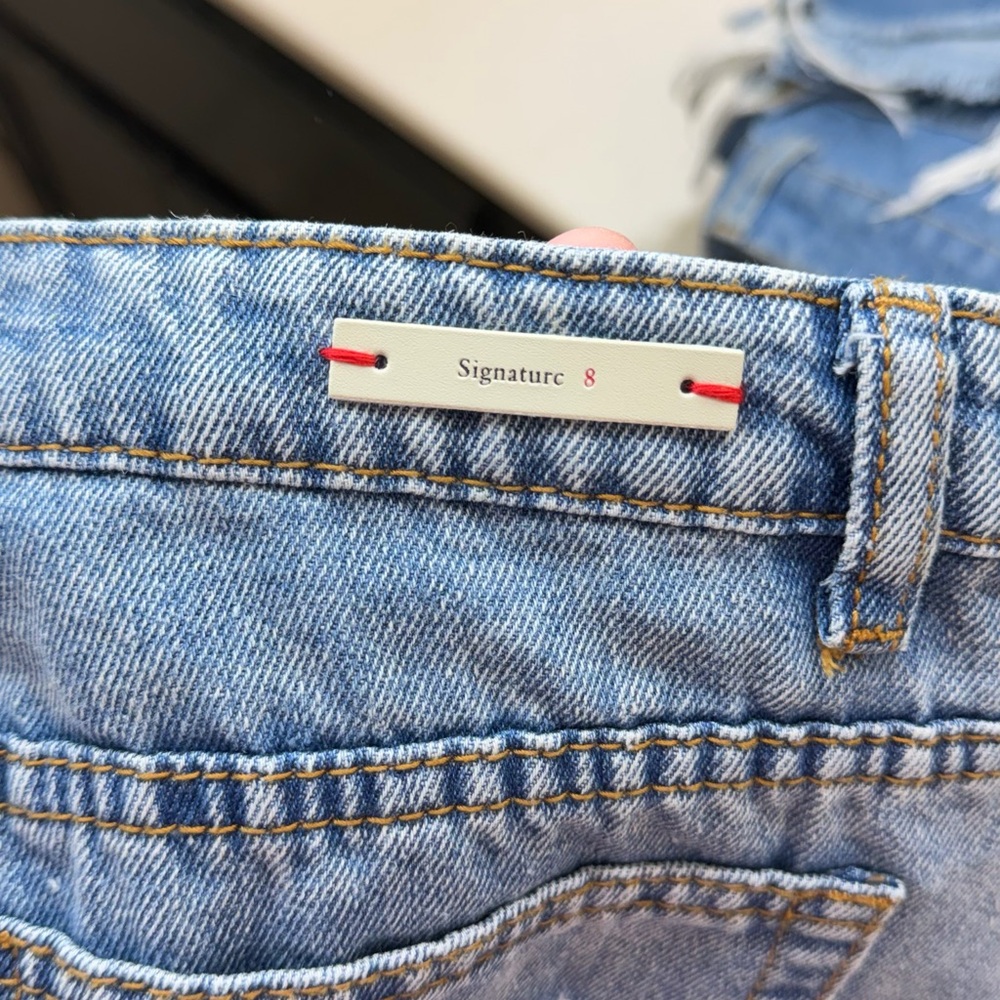 Signature8 high-rise, distressed, frayed-hem denim shorts size L - Picture 5 of 6